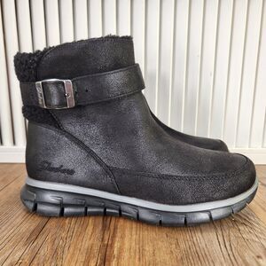 Skechers Synergy Diva Lane Boots Womens Size 6.5 Black Faux Fur Ankle Buckle Zip